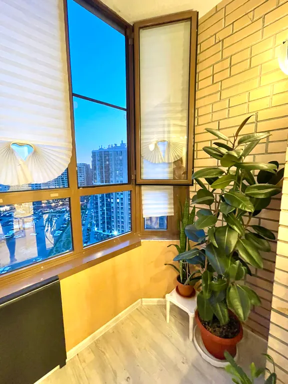 Большая студия на проспекте