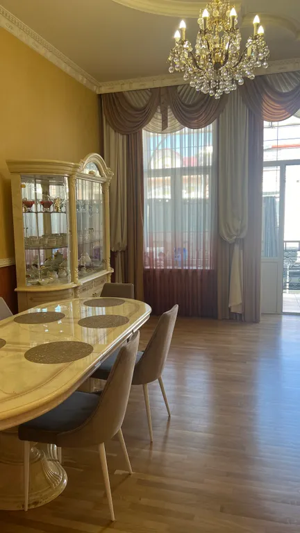 Двухэтажная квартира в самом центре города