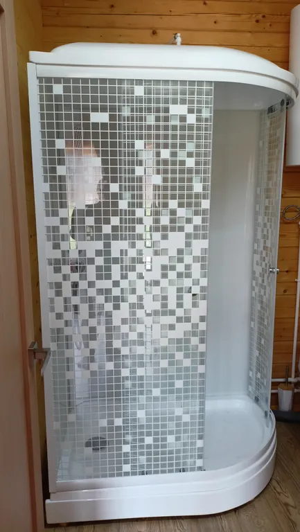 Дачка на поляне