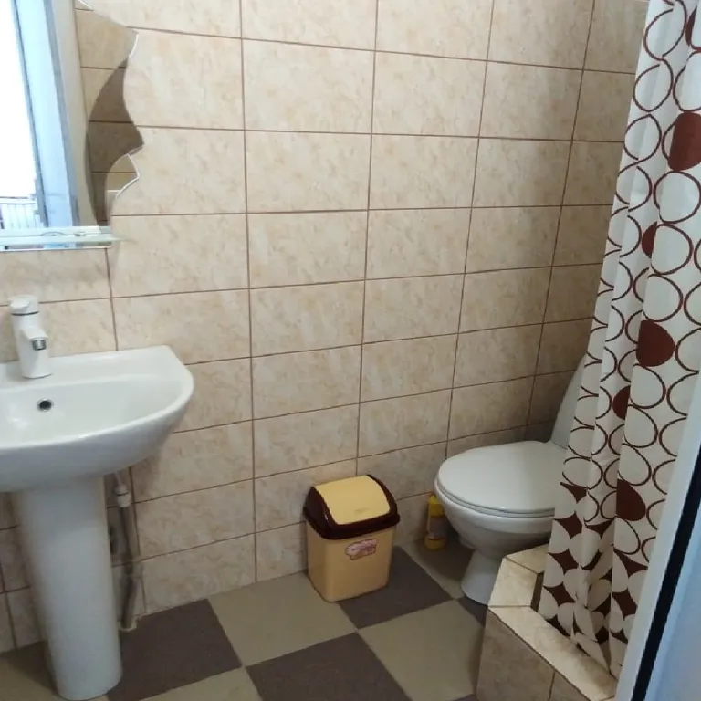 Апартаменты двухкомнатные, шестиместные, второй этаж