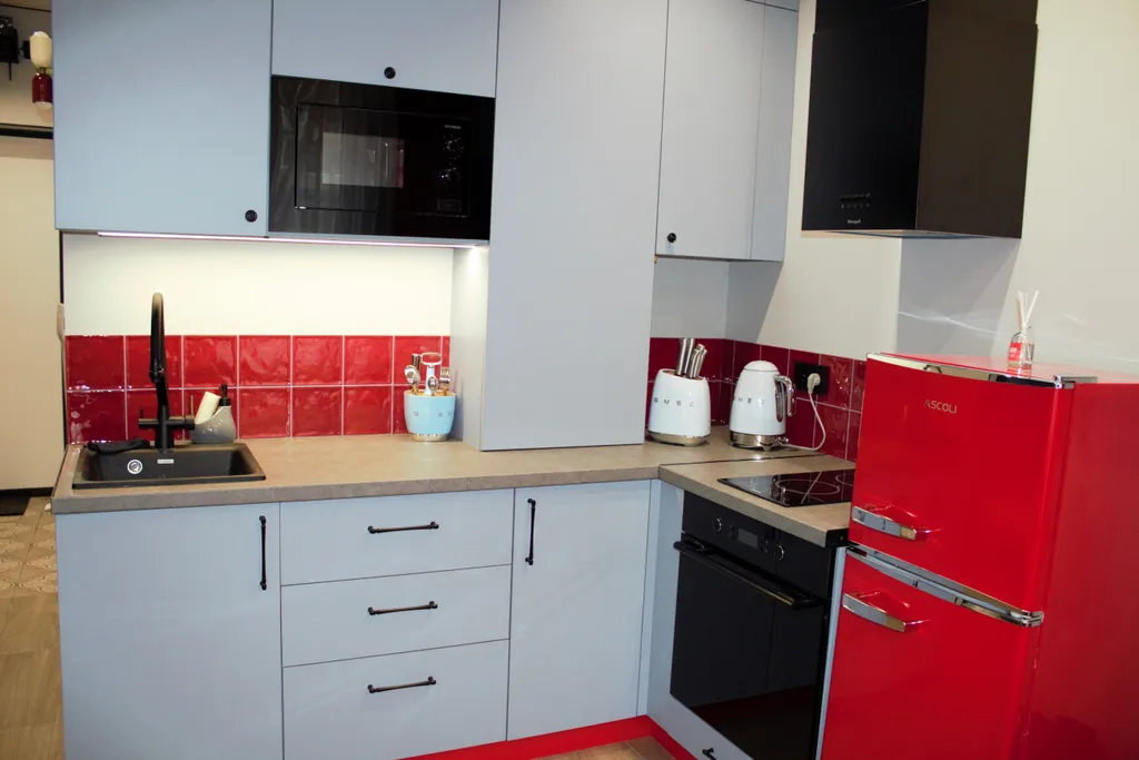 Стильная уютная студия с дизайнерским ремонтом