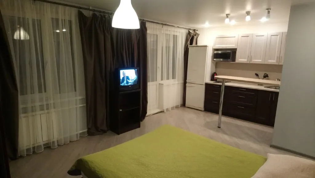 У Гринвича, в шаге от цирка, я свободна сейчас