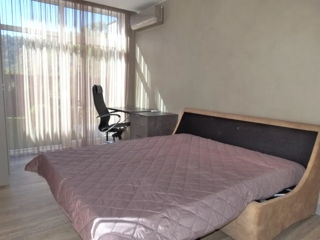 4-комнатный Дом