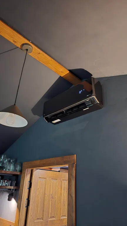 Коттедж Уютный дом в стиле барн — Дятловка