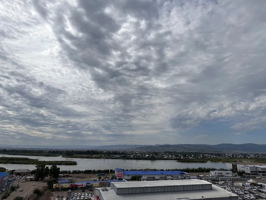 Премиум-квартира возле Площади советов с видом на реку