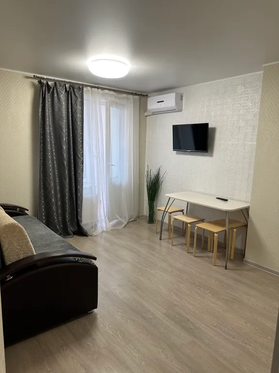 Квартира Уютная двушка-смарт напротив Ультры — аренда посуточно в Уфа