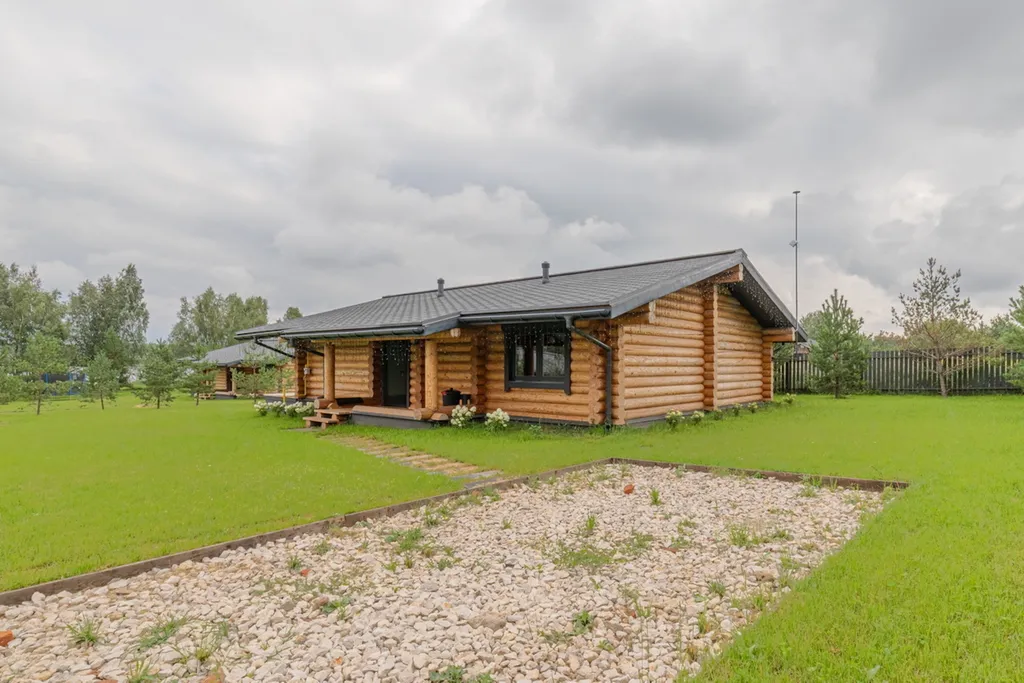 Уютный гостевой дом на берегу большого озера