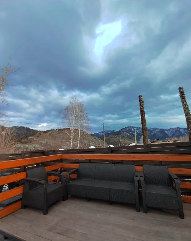 Уютный домик с видом на горы