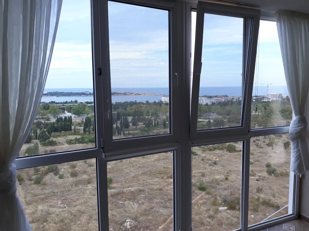 Квартира Очень красивая квартира с великолепным видом на море и парк — Севастополь