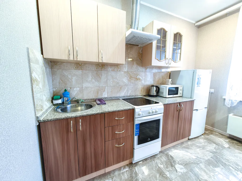 Квартира рядом с МРНЦ имени Цыба