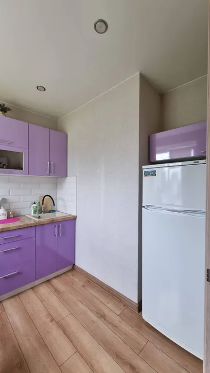 В центре города уютная квартира с современным интерьером