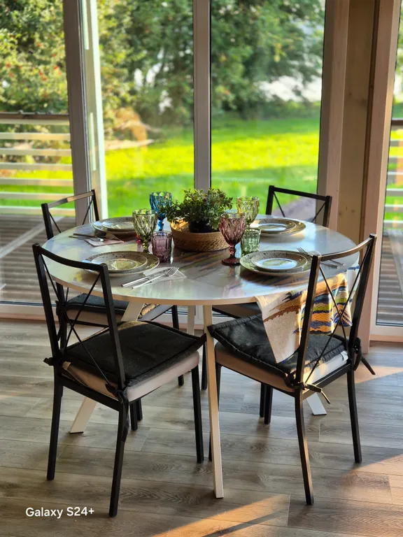 Коттедж Уютнейший дом с роскошным видом на озеро — Ларионово