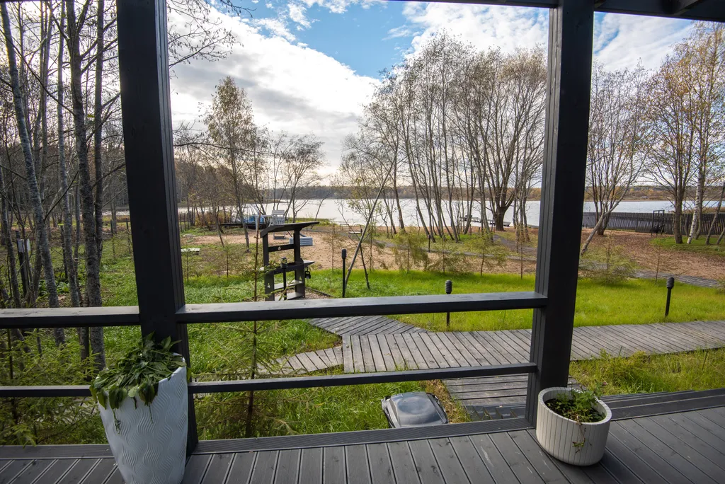 Коттедж Зеркальный домик с террасой и теплой купелью — аренда посуточно в Волоколамск