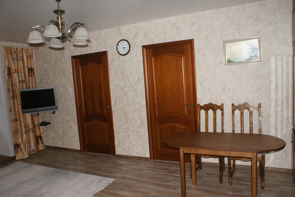 Квартира Солнечная 3-х комнатная квартира для путешественников, рядом вокзал — Иркутск