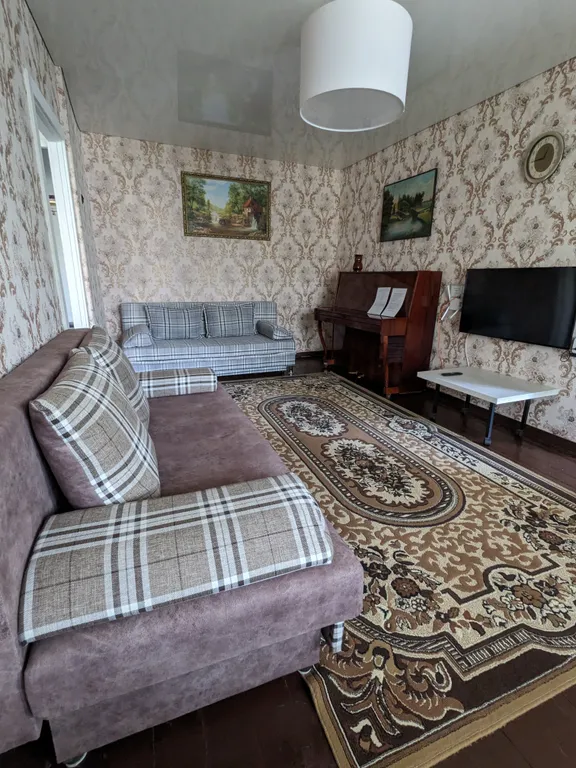 Квартира Двушка с косметическим ремонтом и новой мебелью рядом с парком Победы — аренда посуточно в Казань