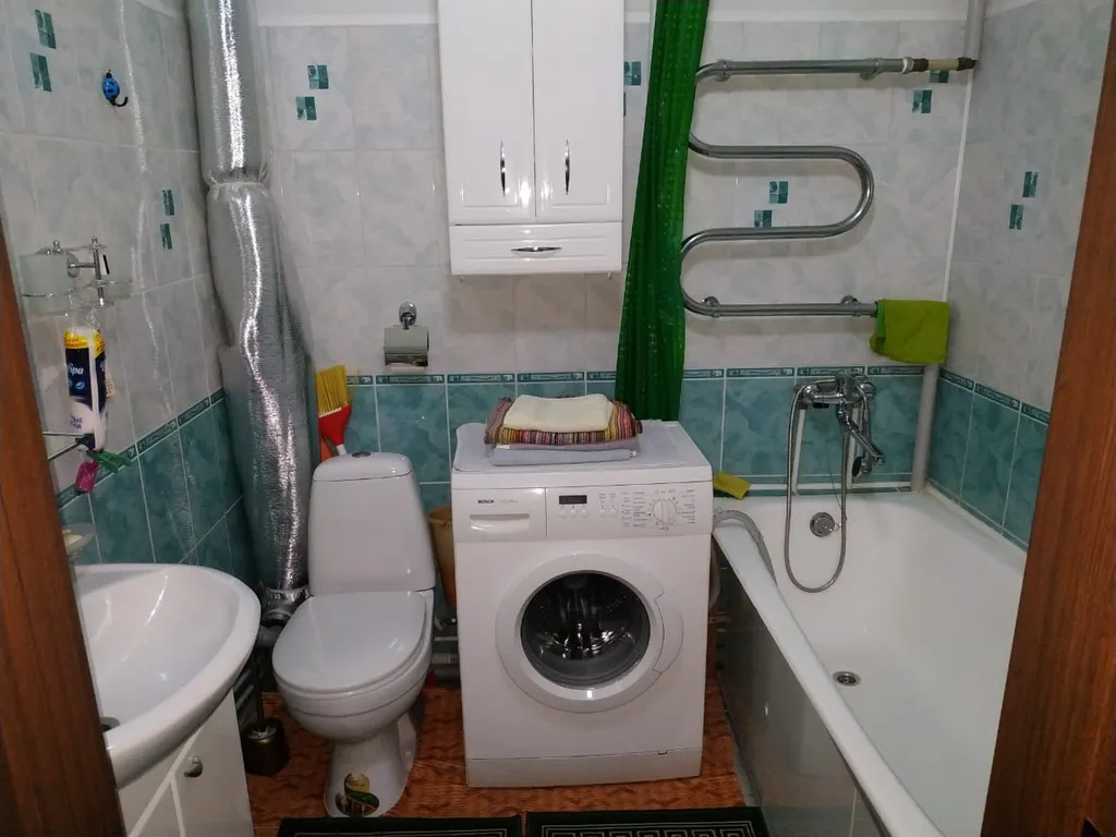 Двушка-сталинка возле морвокзала Североморска