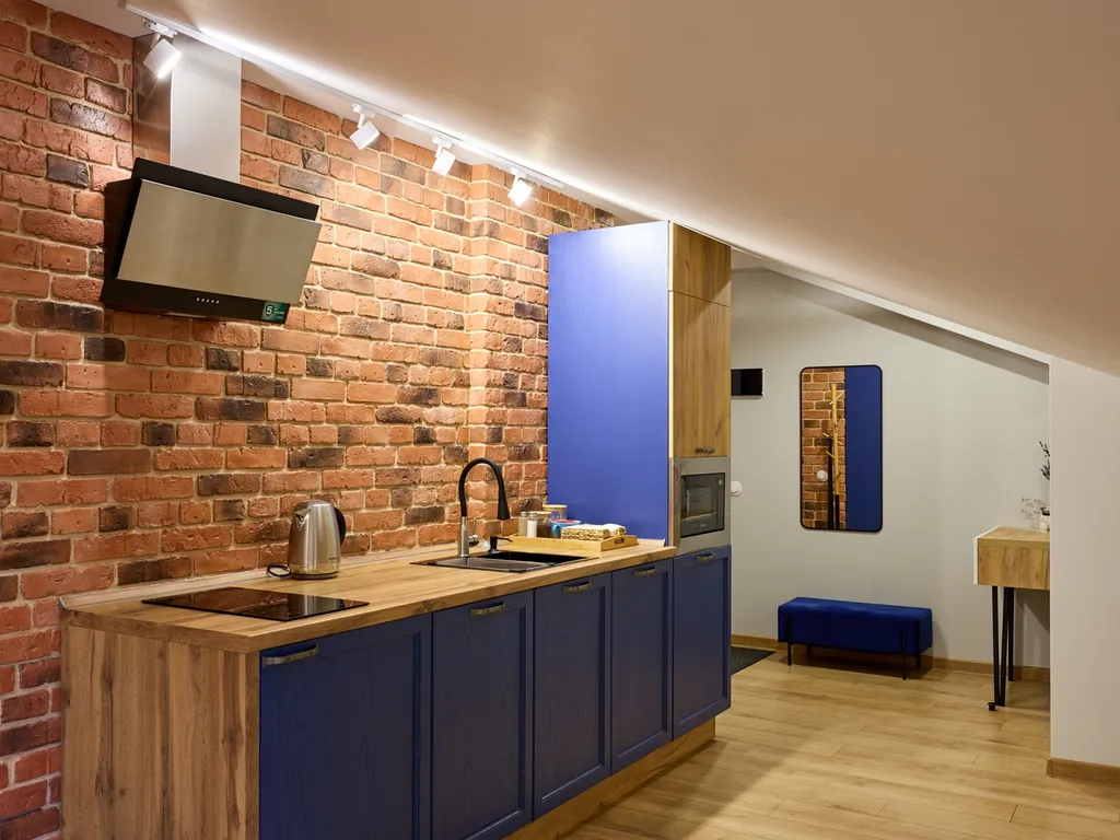 Яркая студия в самом центре