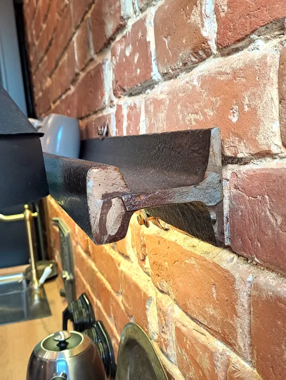 Студия у Соборной площади Кремля