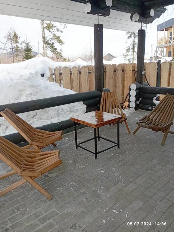 Уютный домик недалеко от горы