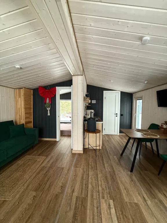 Уютный домик в черте города