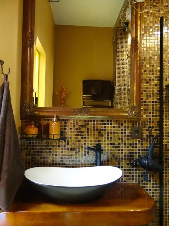 AmbeRoom с видом на Старую башню