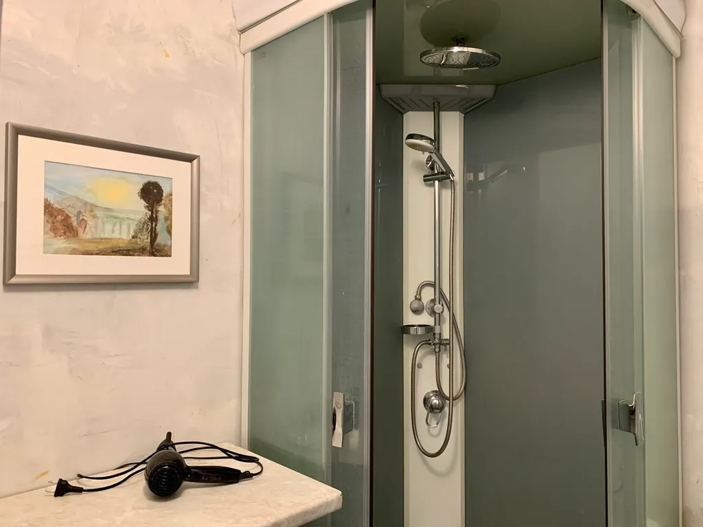 Квартира Квартира в историческом центре Екатеринбурга — Екатеринбург