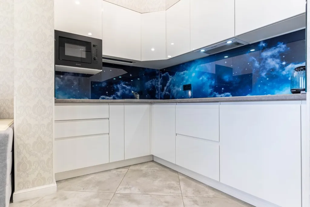 Трёхкомнатный люкс, вид на море, набережная и пляж в 5 минутах, центр