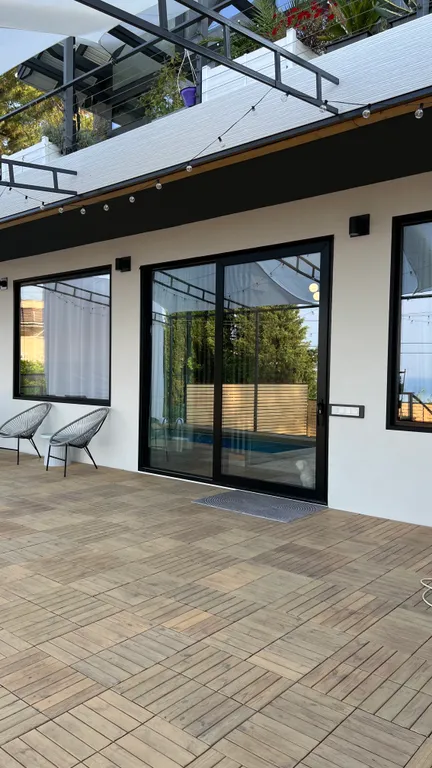 Таунхаус с сауной и бассейном в 500 метрах от моря