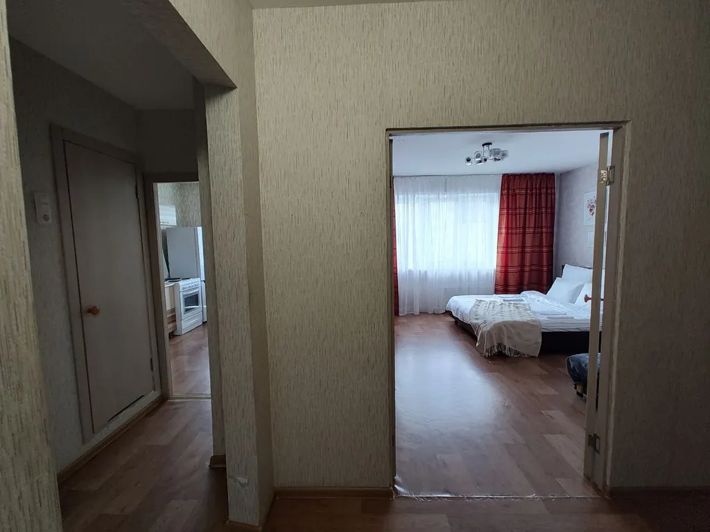 Квартира рядом остановка, парковка, Краевые больницы. Онкология 5 мин.