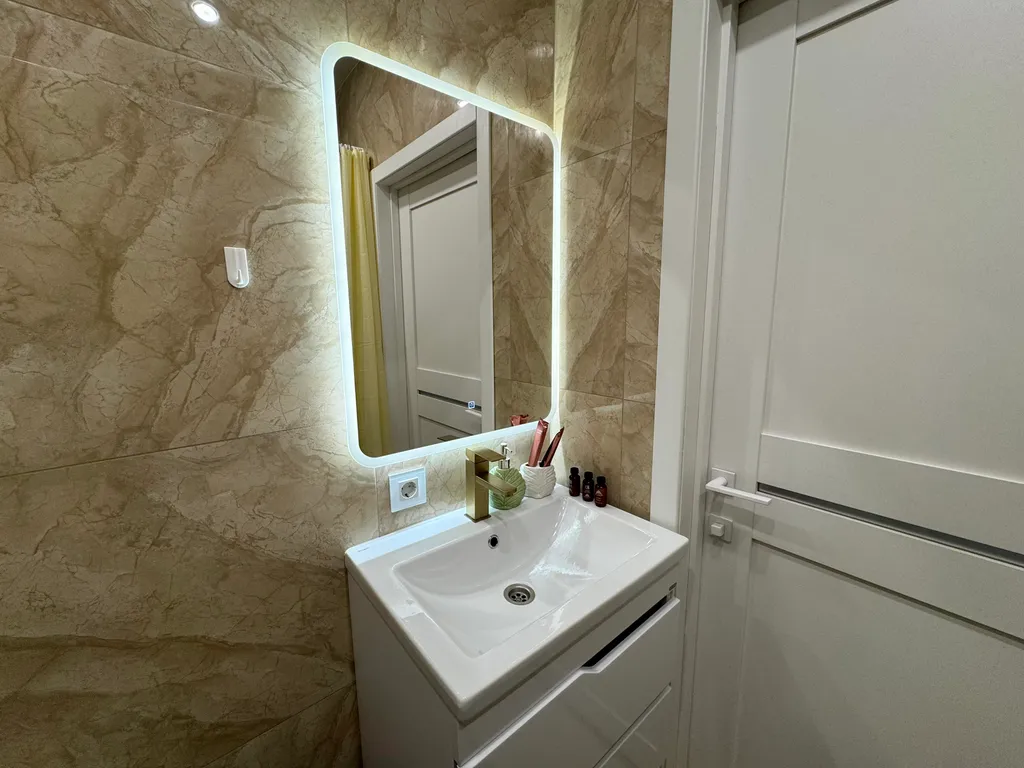 Квартира с современным ремонтом на Междуречье