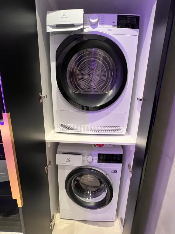 Элитная квартира с видом на воду в историческом центре Калининграда