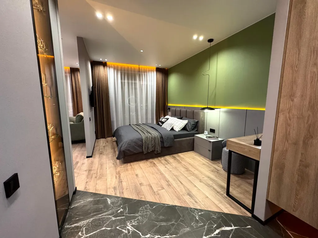 Абсолютно новая однокомнатная квартира с видом на город