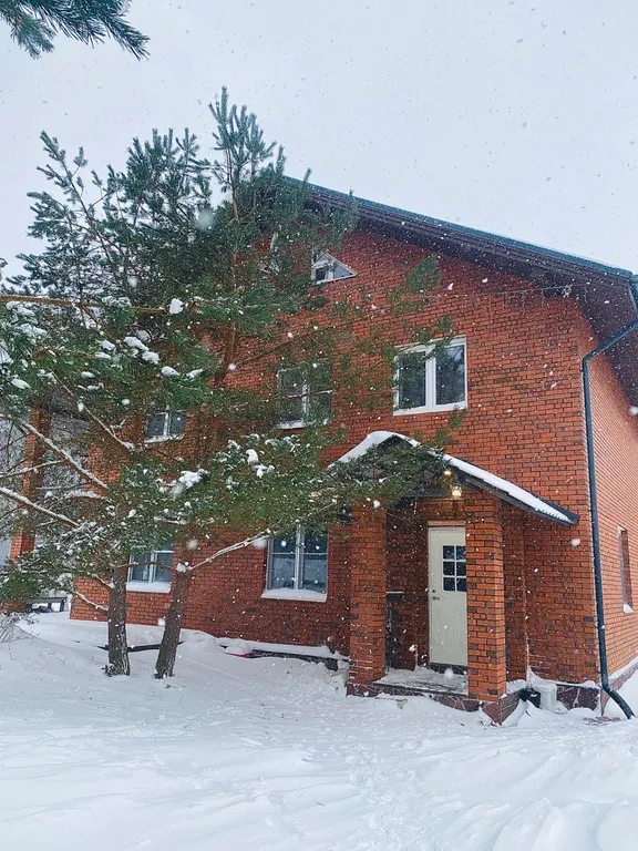 Коттедж Большой дом в лесу — Запорожское