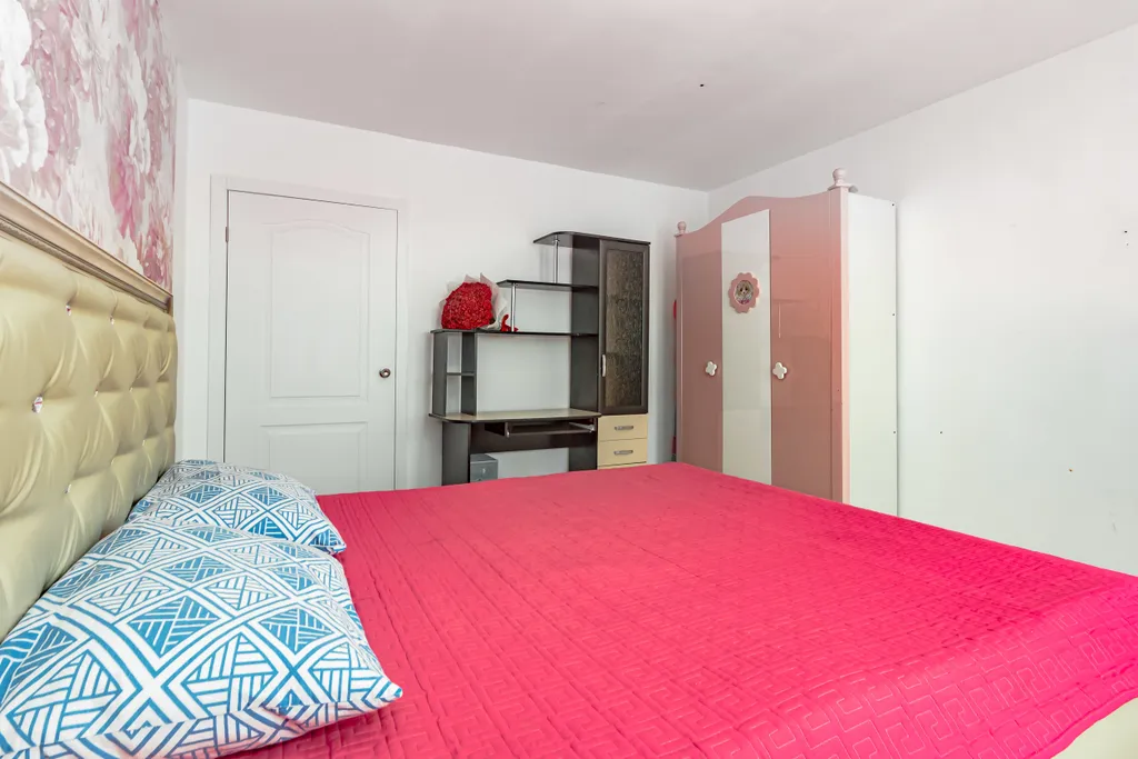 4-комнатная Квартира