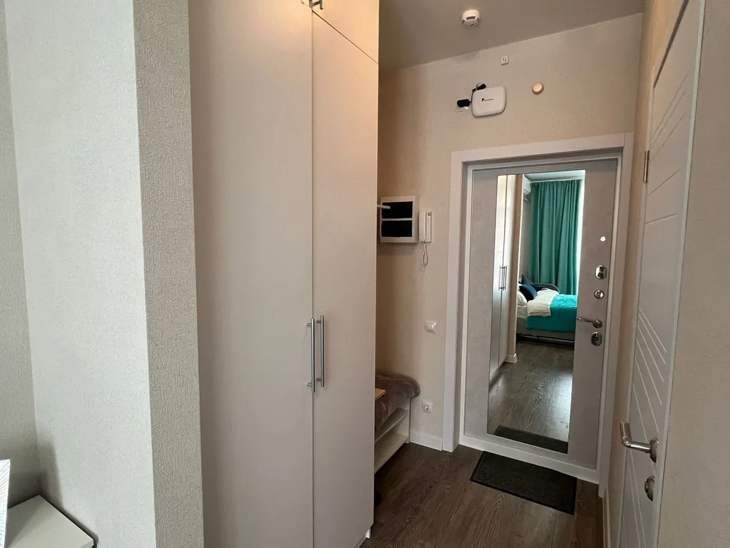 Студия 184 с бассейном