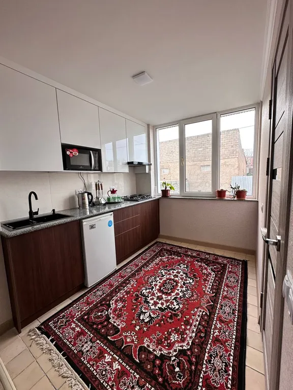 Апартамент с садом