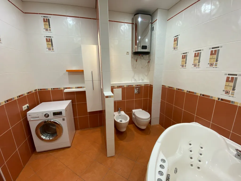 Большая квартира в историческом центре столицы