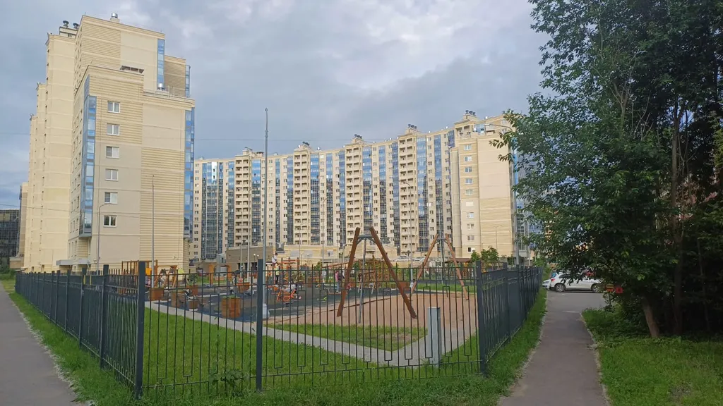 Новая квартира-студия у метро рядом с центром