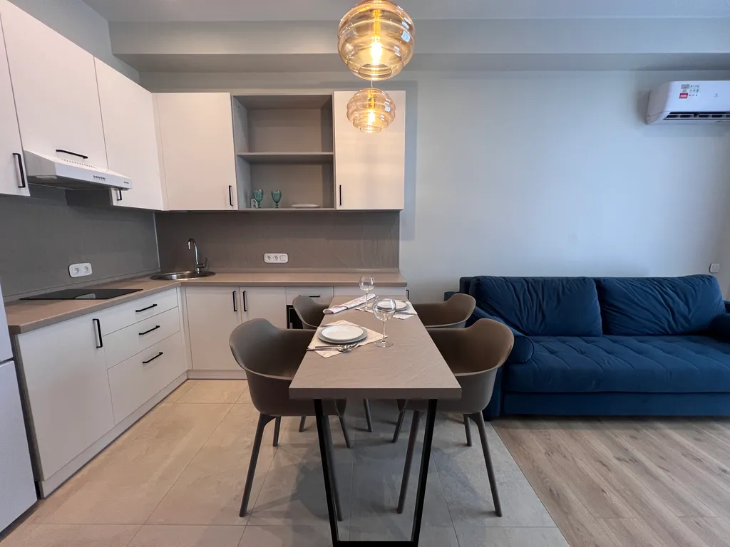 Апартаменты двухкомнатные в пяти минутах ходьбы от моря