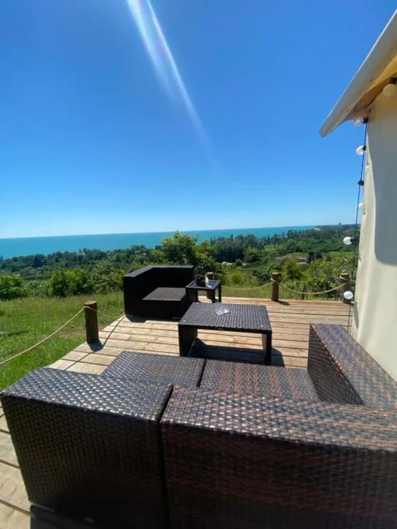 Глэмпинг с видом на море