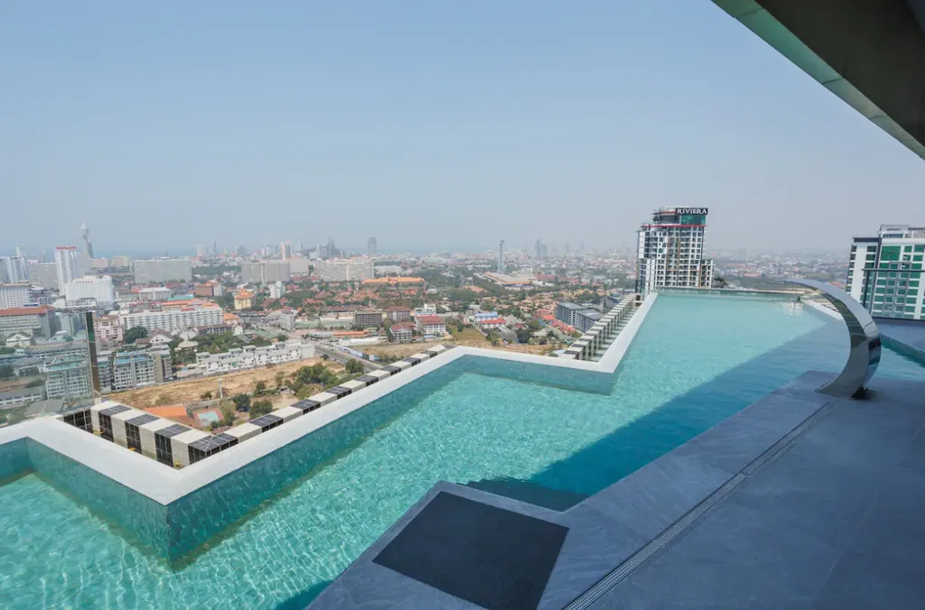 Copacabana Beach Jomtien Super Deluxe Beach 4108