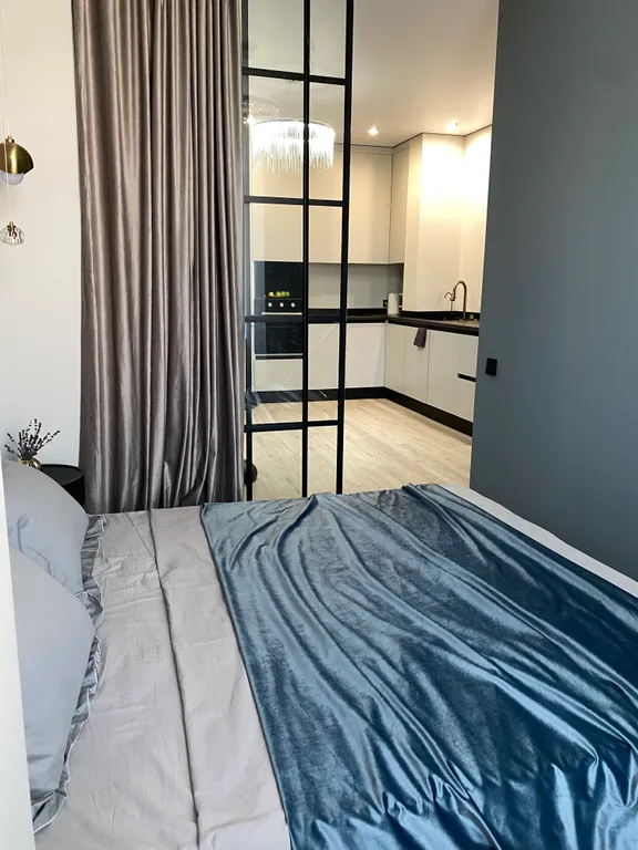 Стильная квартира в 10 минутах от моря пешком