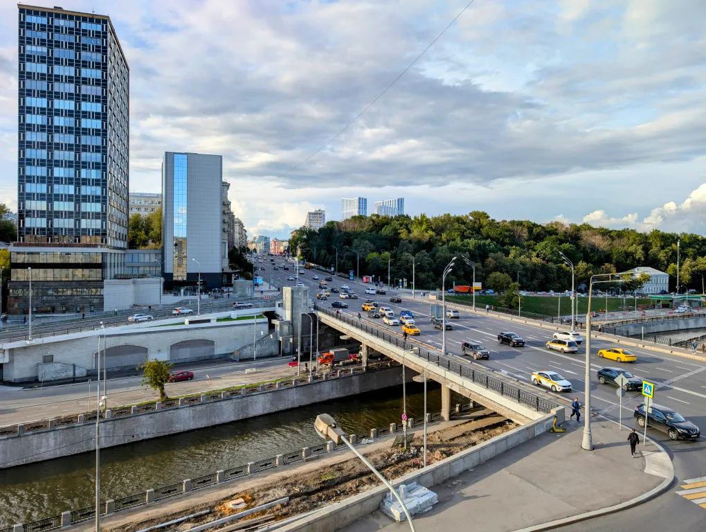 Квартира КвартираСвободна на Земляном Вале 52/16 — Москва