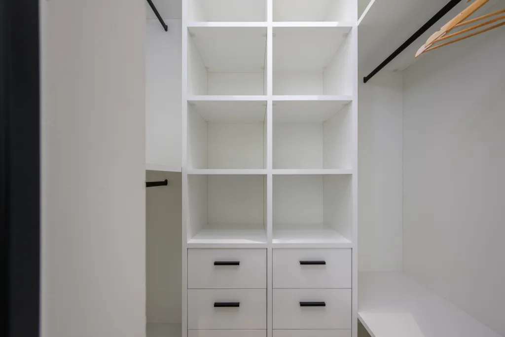 Стильный видовой апартамент в центре