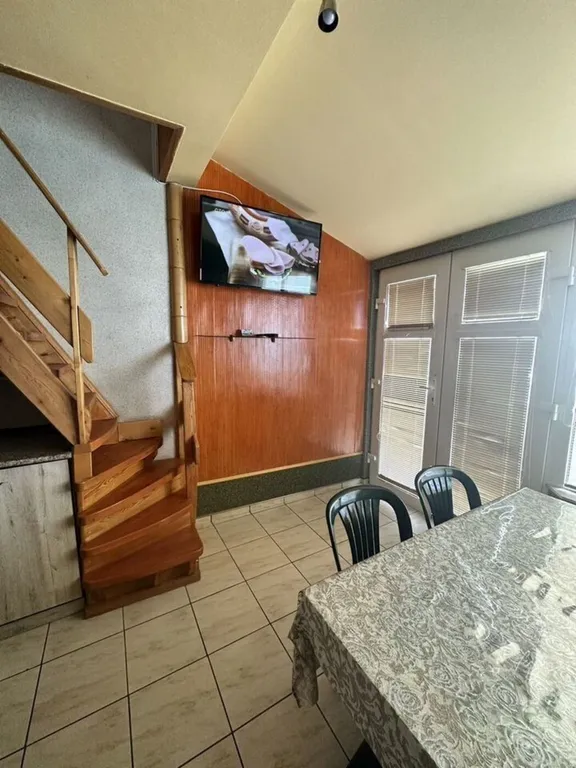 Квартира с мансардой и видом на море