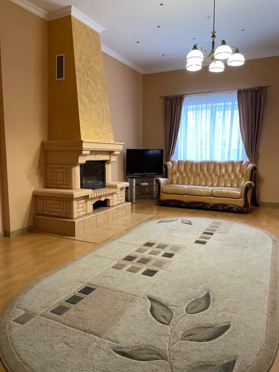 Комфортабельный коттедж в центральном районе