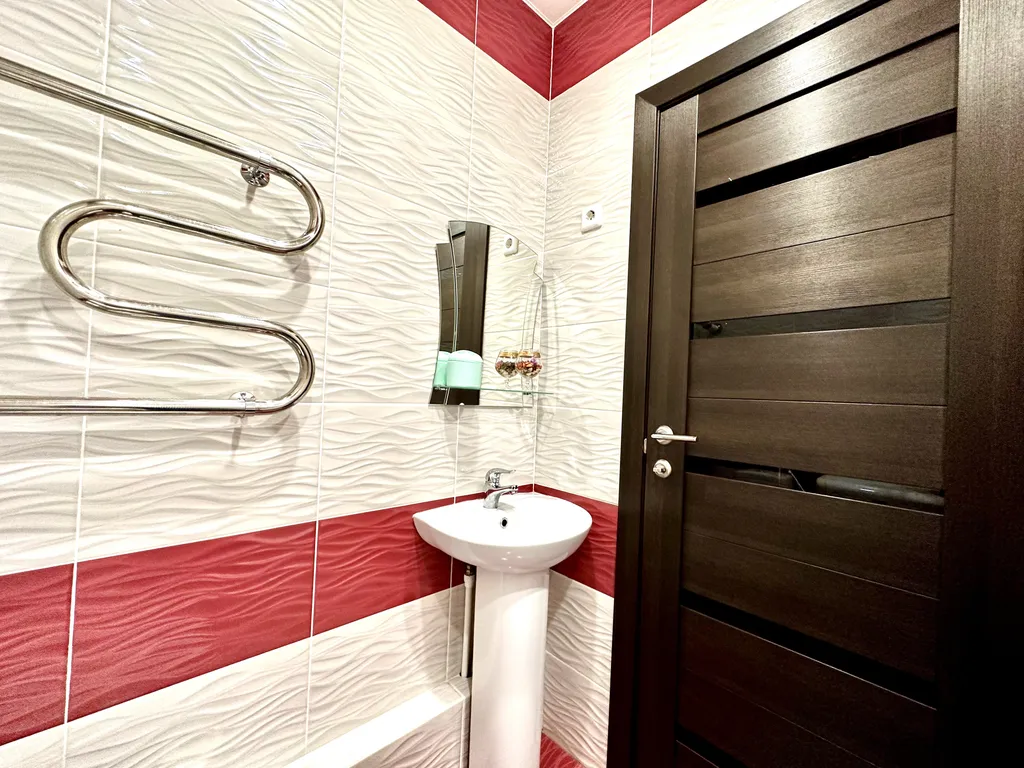 Студия рядом с ТЦ Еж и Дворцом молодежи