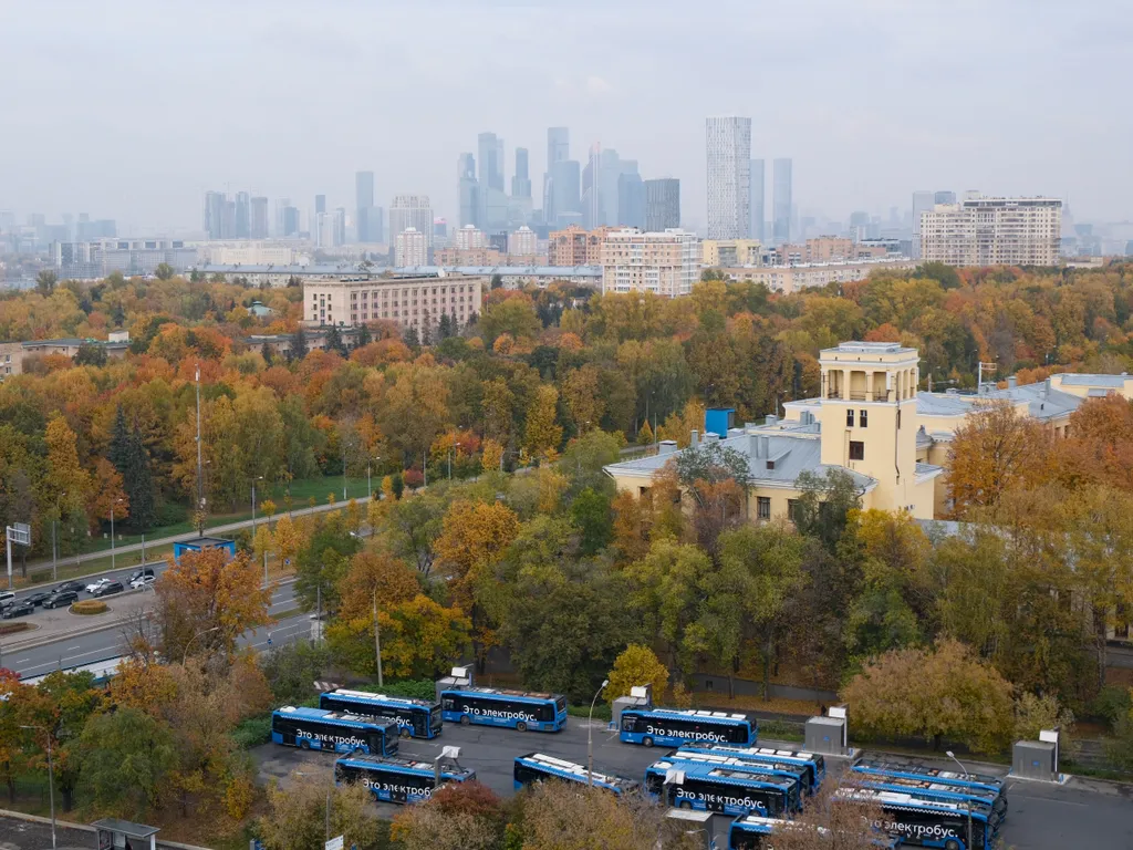 Квартира Творческая квартира у МГУ c панорамным видом на Москву — Москва