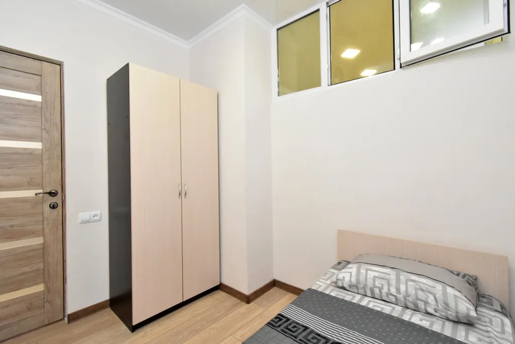 Четырёхкомнатная новая большая квартира