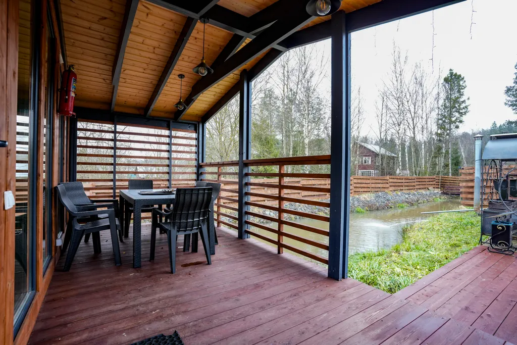 Уютный дом с чаном